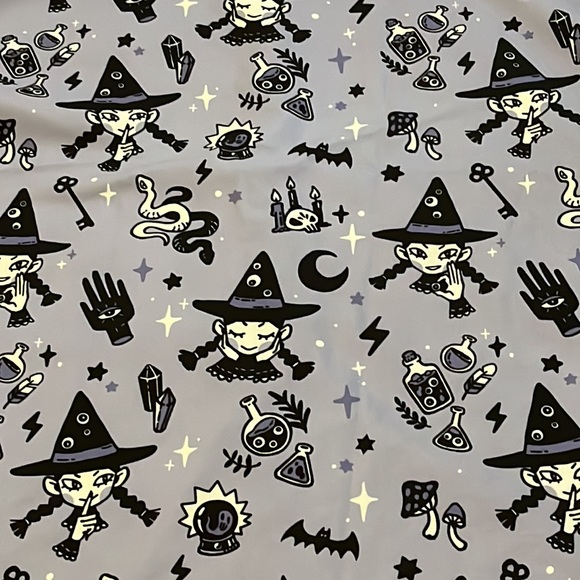 KINWAMONSTER Retired ‘Witchy Vibes’ Print Unisex Button Up - Picture 11 of 11